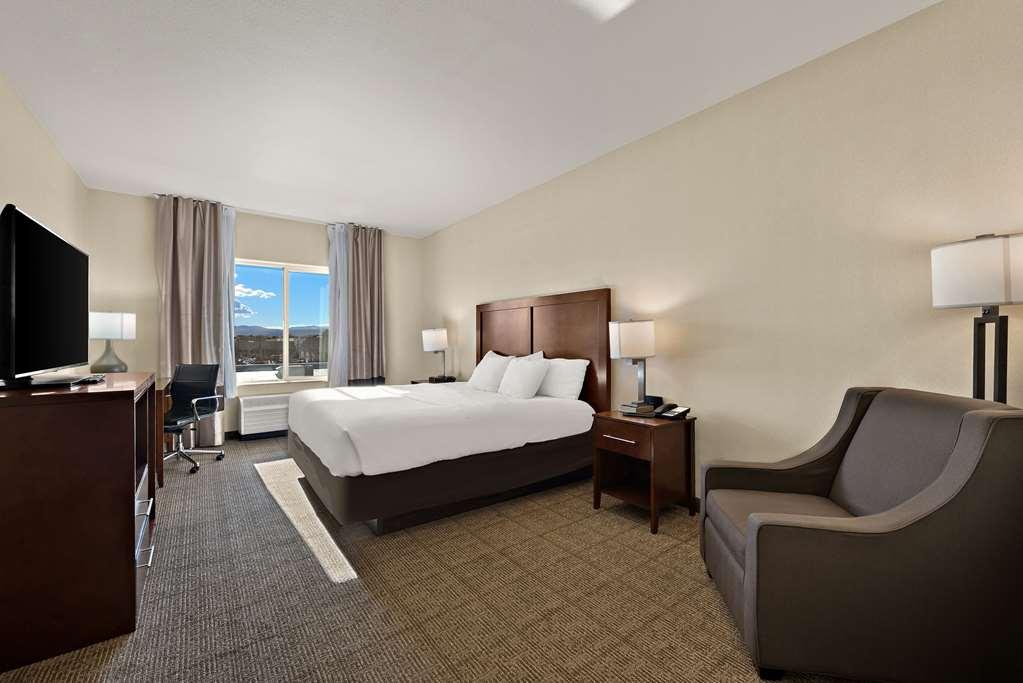 Comfort Inn & Suites Airport Convention Center Reno Pokoj fotografie