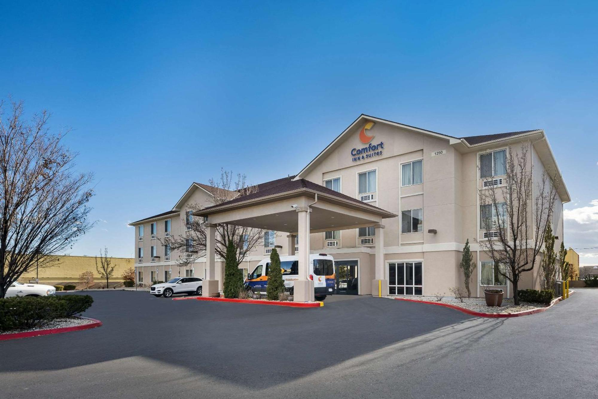Comfort Inn & Suites Airport Convention Center Reno Exteriér fotografie