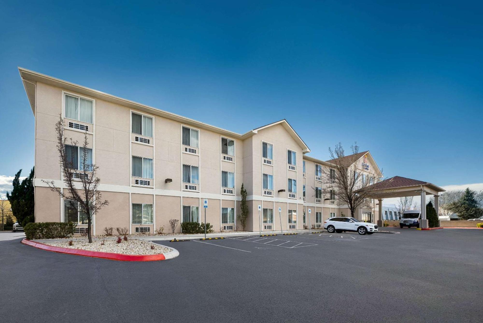 Comfort Inn & Suites Airport Convention Center Reno Exteriér fotografie