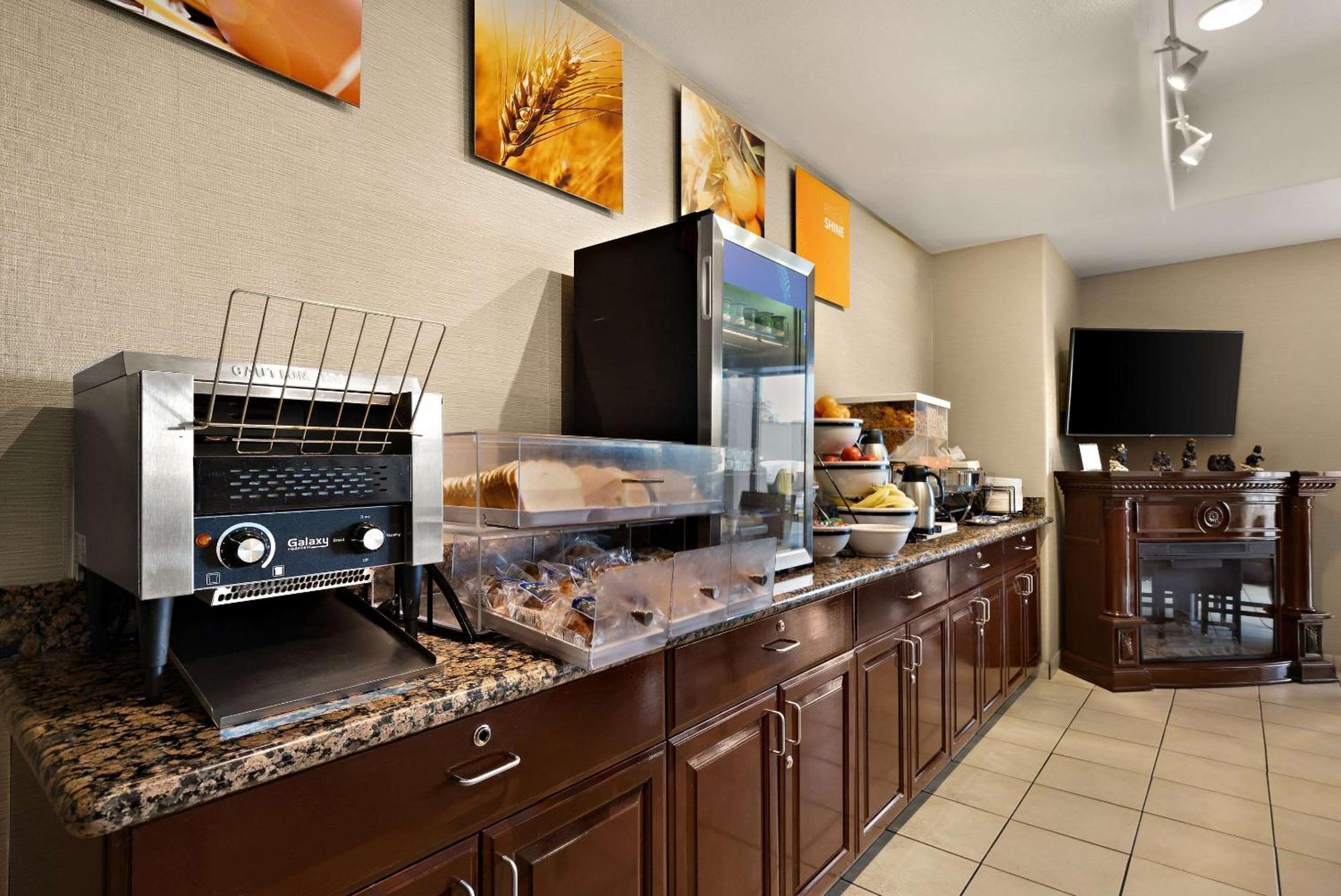 Comfort Inn & Suites Airport Convention Center Reno Exteriér fotografie